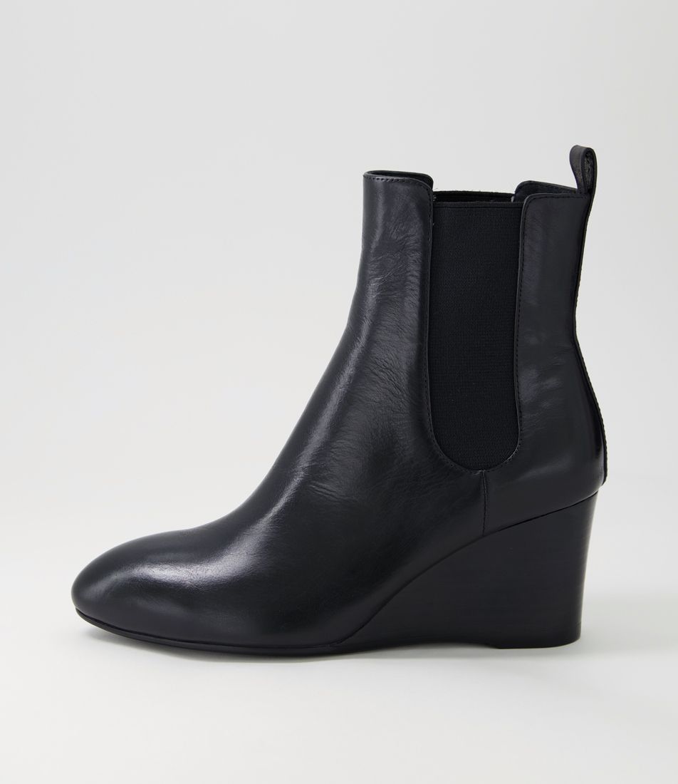 Mimer Black Leather Chelsea Boots