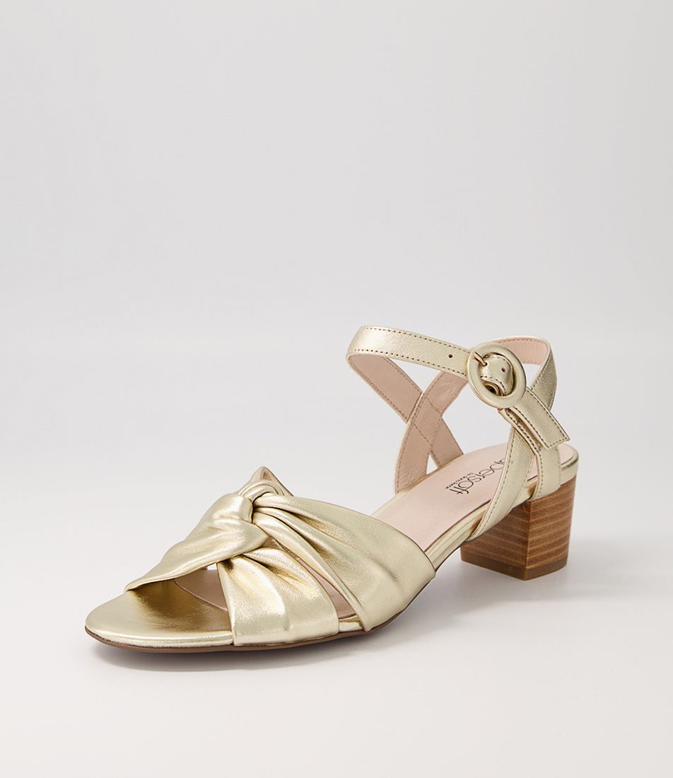 Change Platinum Leather Sandals