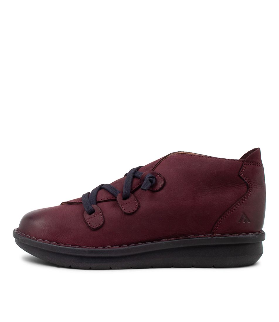 Wilmia Wine Leather Flat Shoes