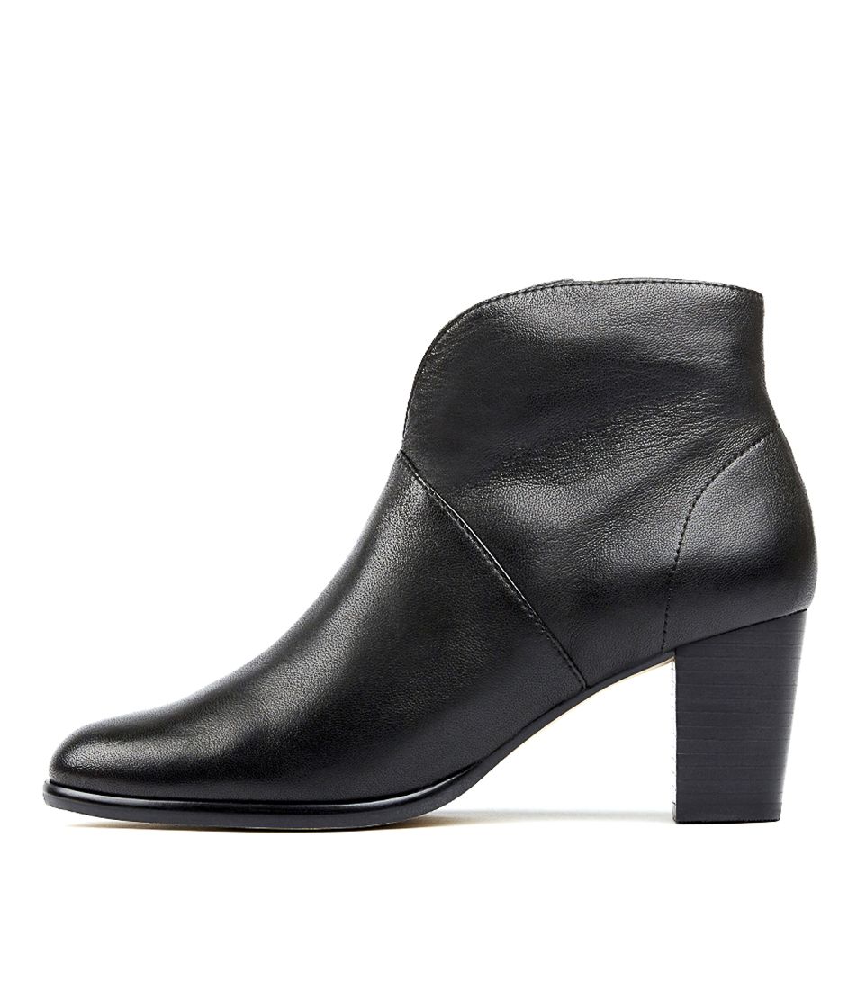 CHRISTINA BLACK LEATHER