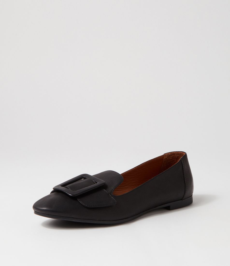 Lynasty Black Leather Flat Shoes