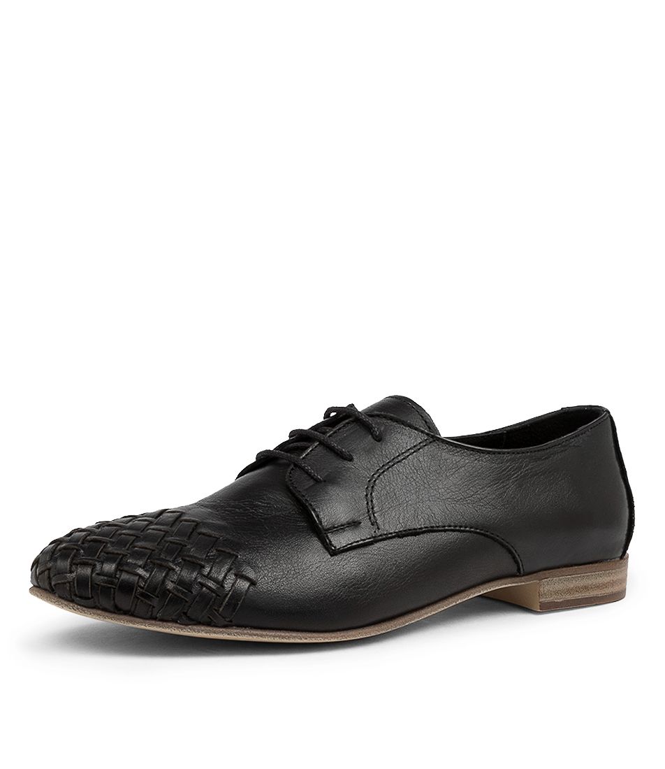 RISLARN BLACK LEATHER