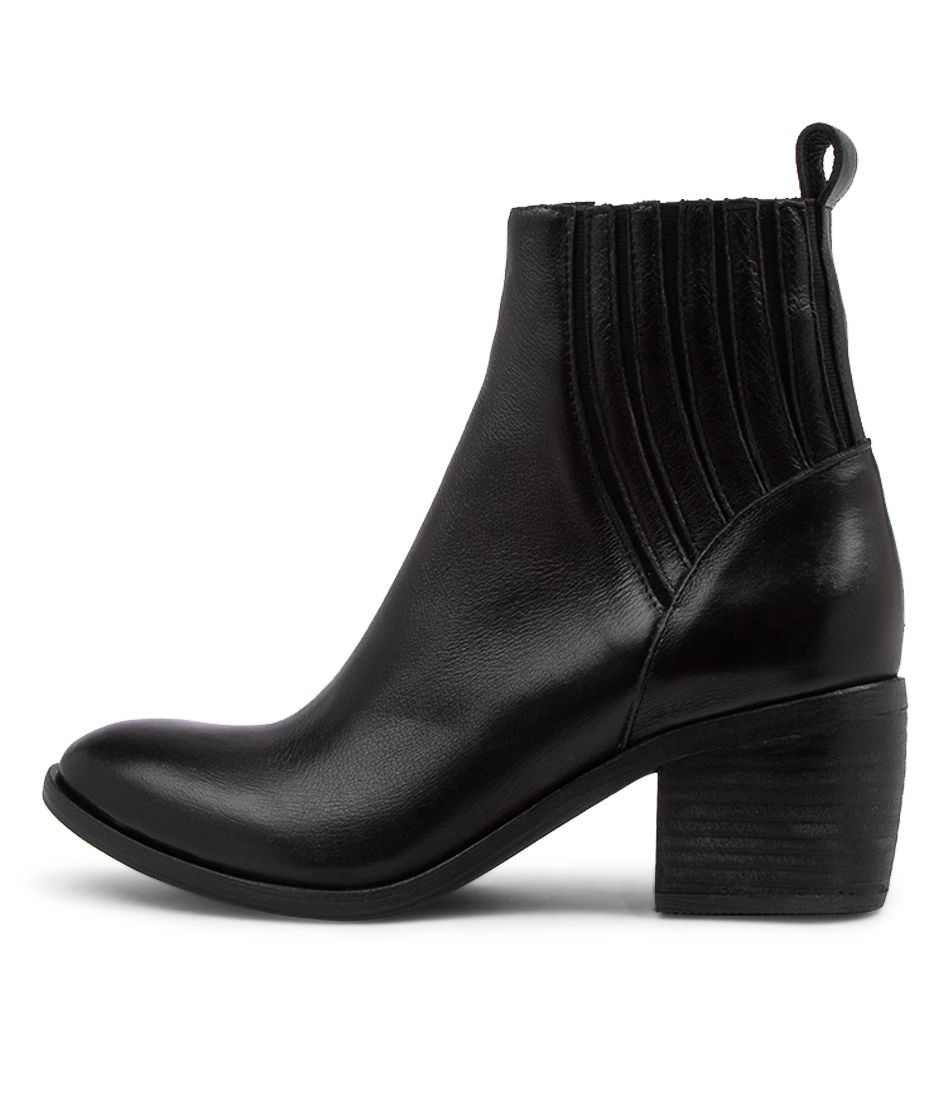 Olie Black Leather Chelsea Boots BH