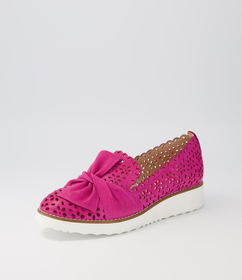 Omilla Fuchsia Leather Sandals WS