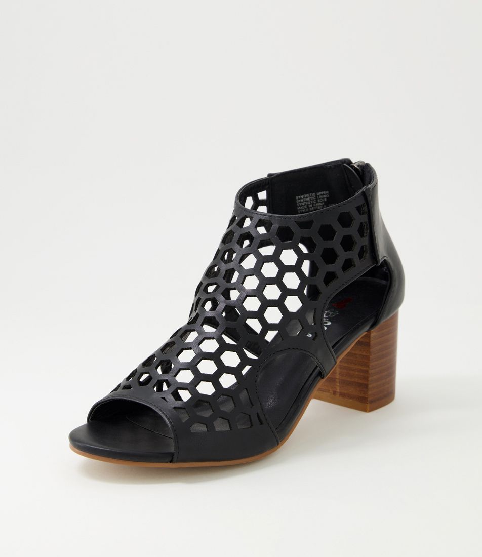 Bettee Black Sandals