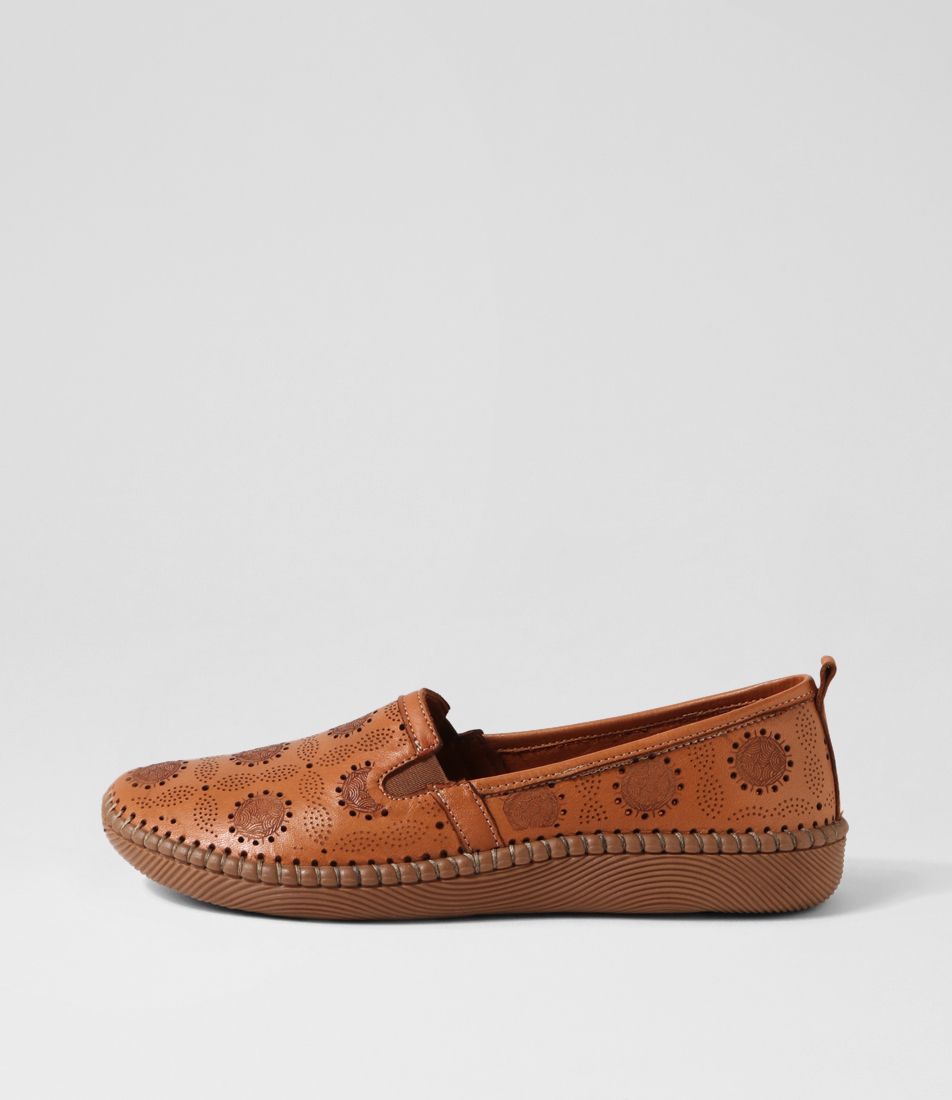 Mosey Tan Leather Flat Shoes