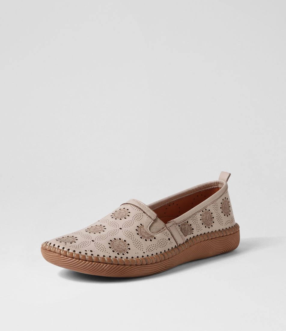 Mosey Light Grey Leather Flat Shoes