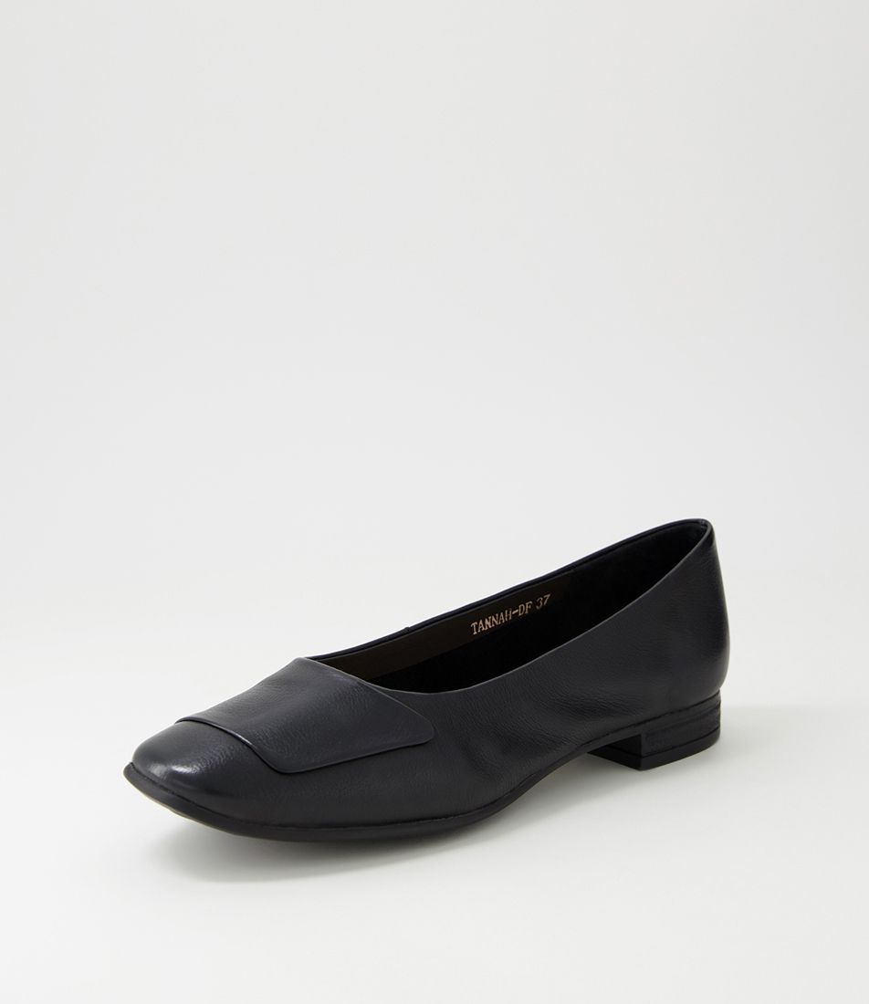Tannah Black Leather Flat Shoes