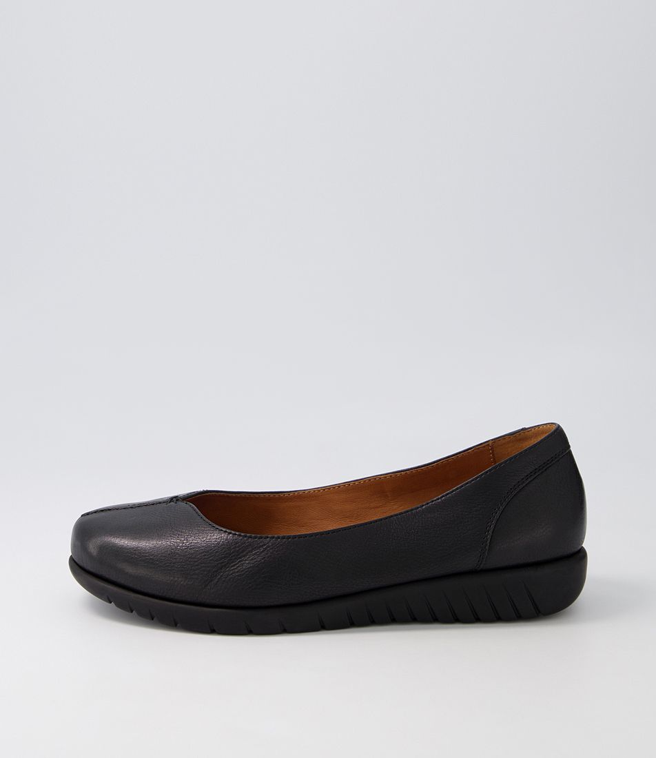 Nareens Black Leather Ballet Flats