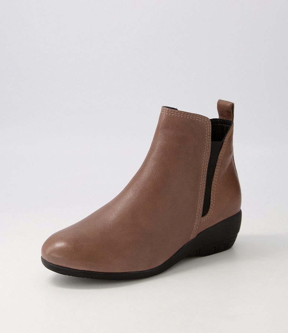 Gista Dark Taupe Leather Chelsea Boots