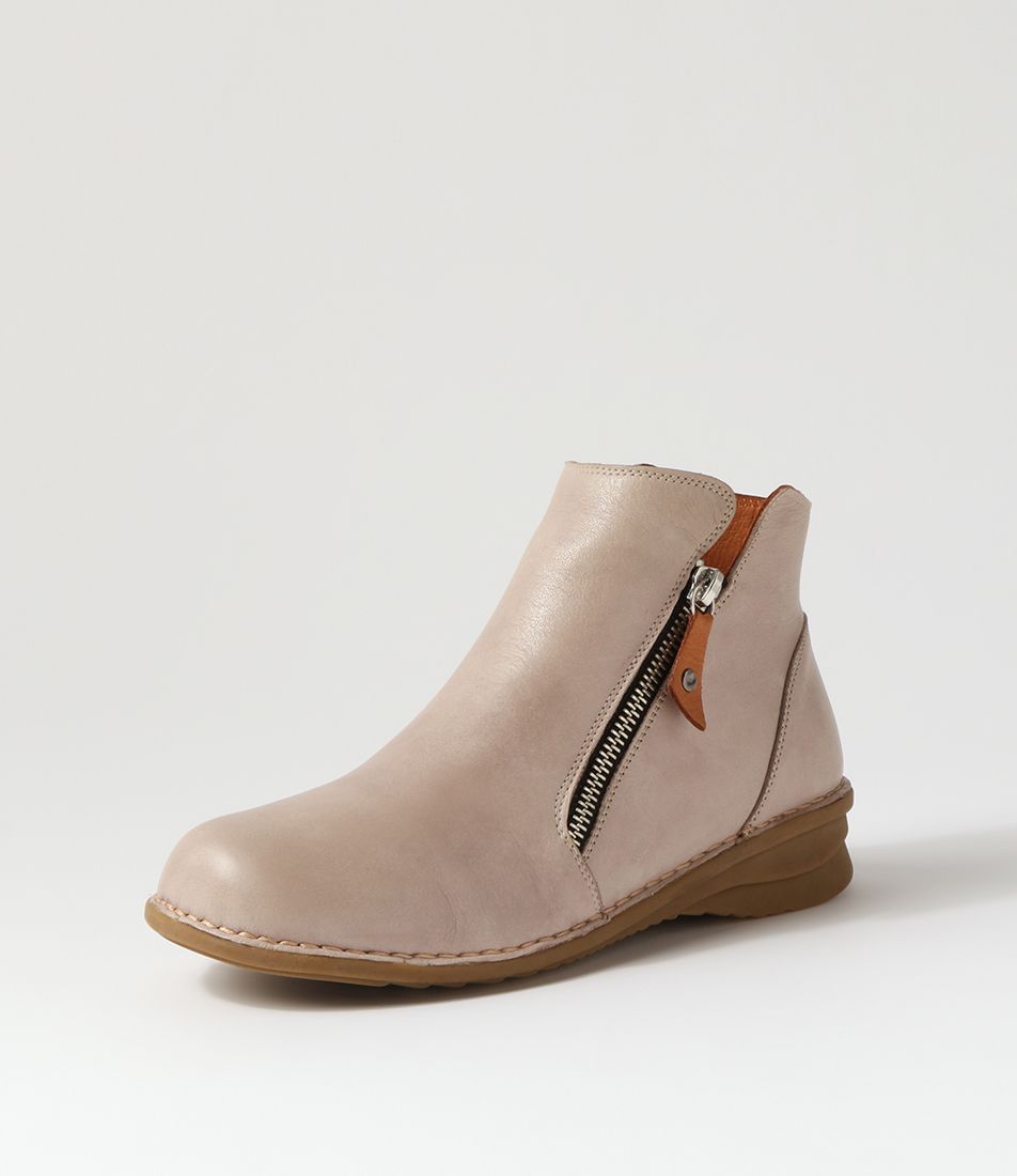 Nohmy Taupe Leather Ankle Boots