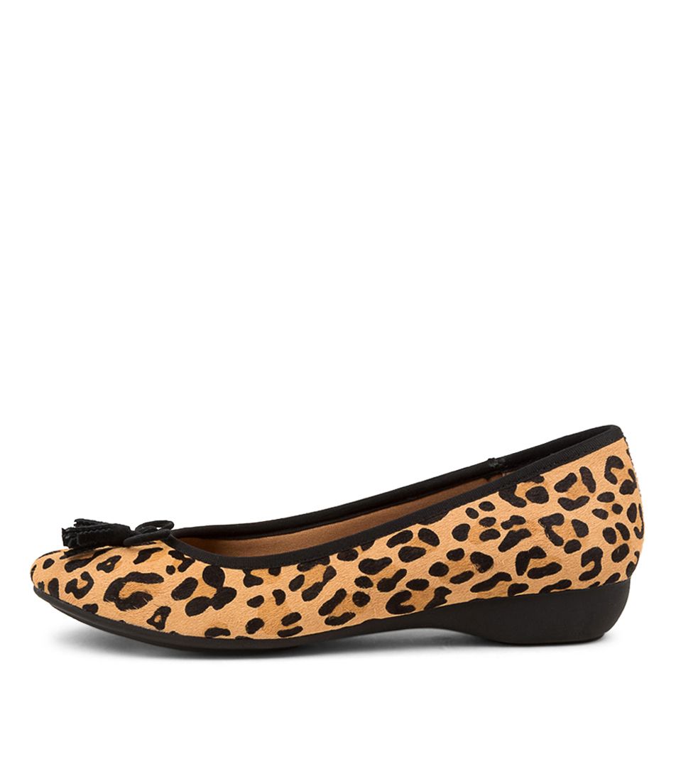 Elinsy Tan Leopard Black Leather Ballet Flats