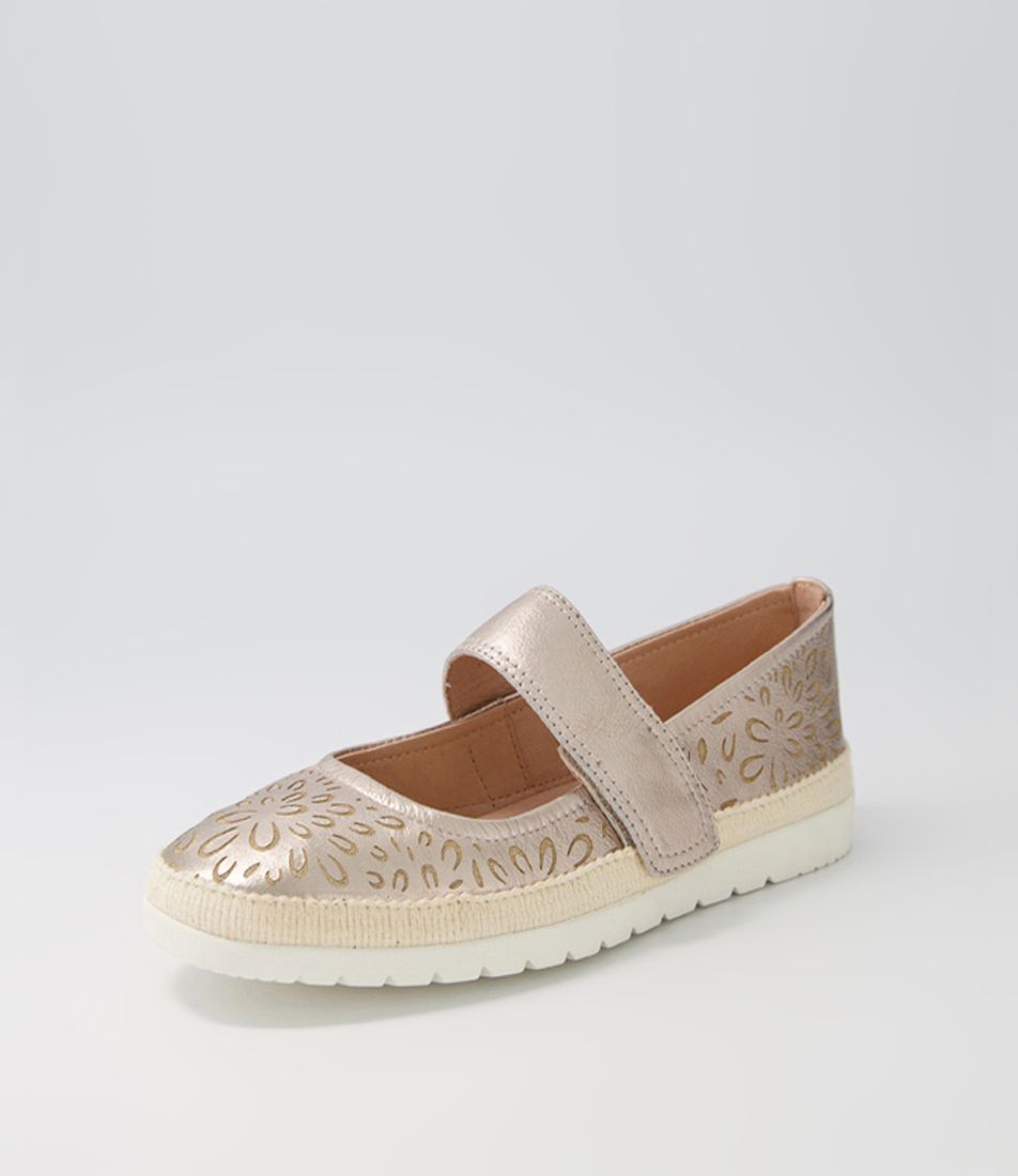 Aine Platinum Leather Flat Shoes