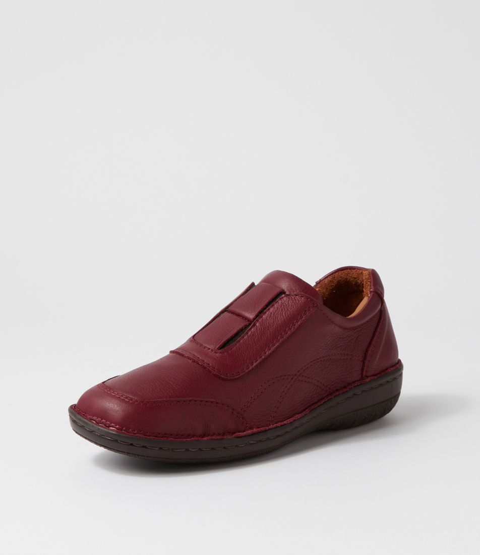 Iloka Burgundy Leather Flat Shoes