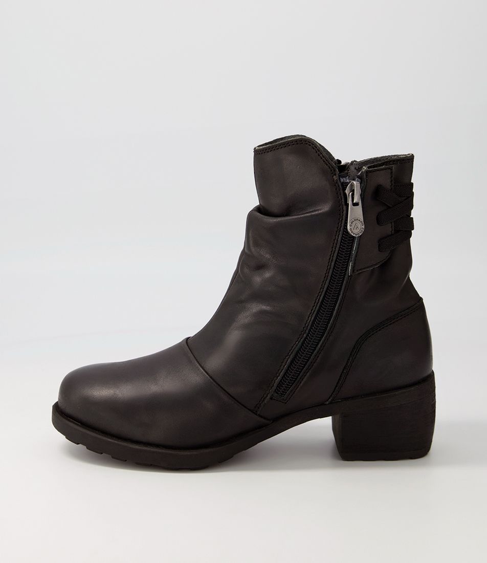 Dania Black Leather Ankle Boots