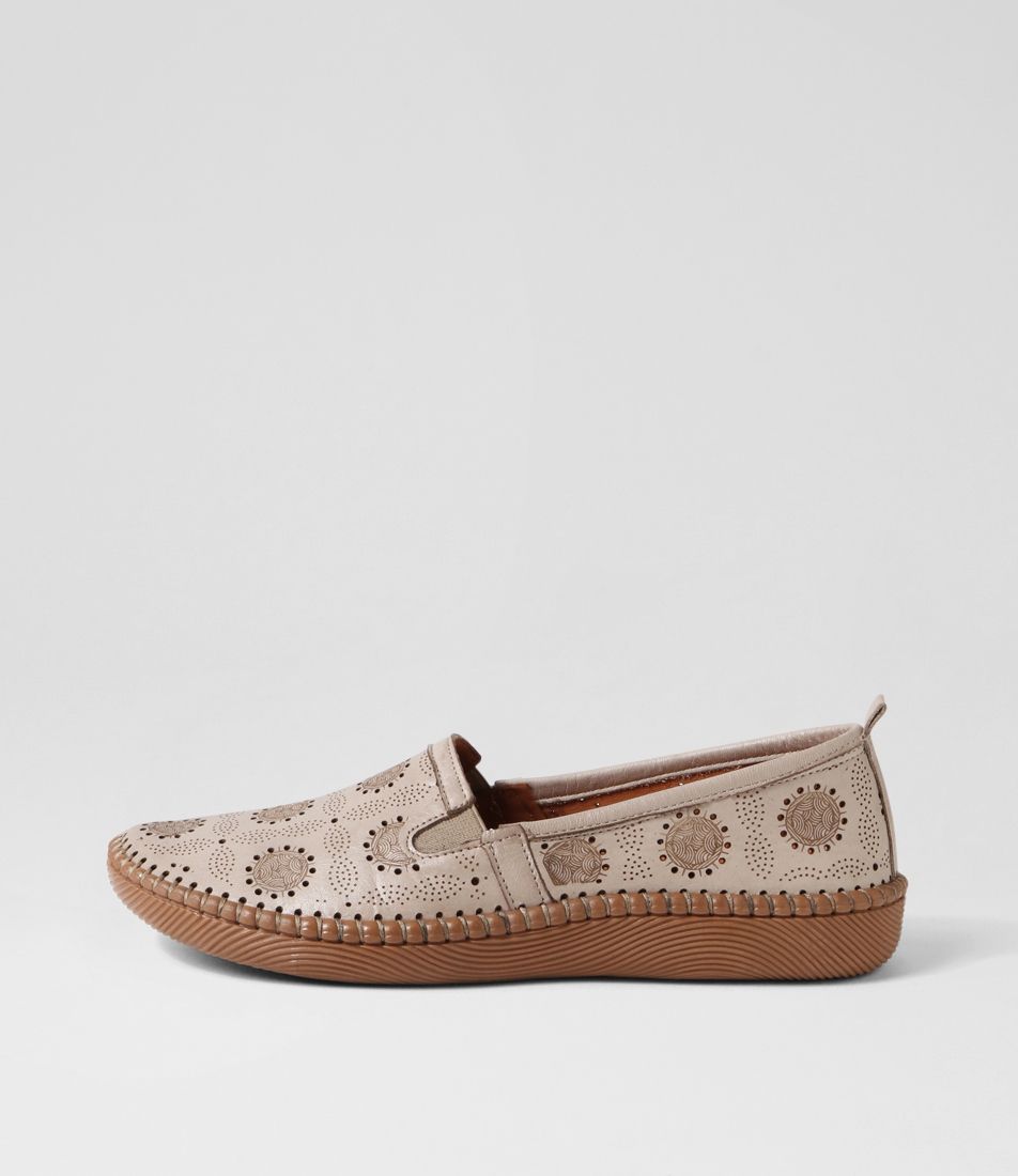 Mosey Light Grey Leather Flat Shoes