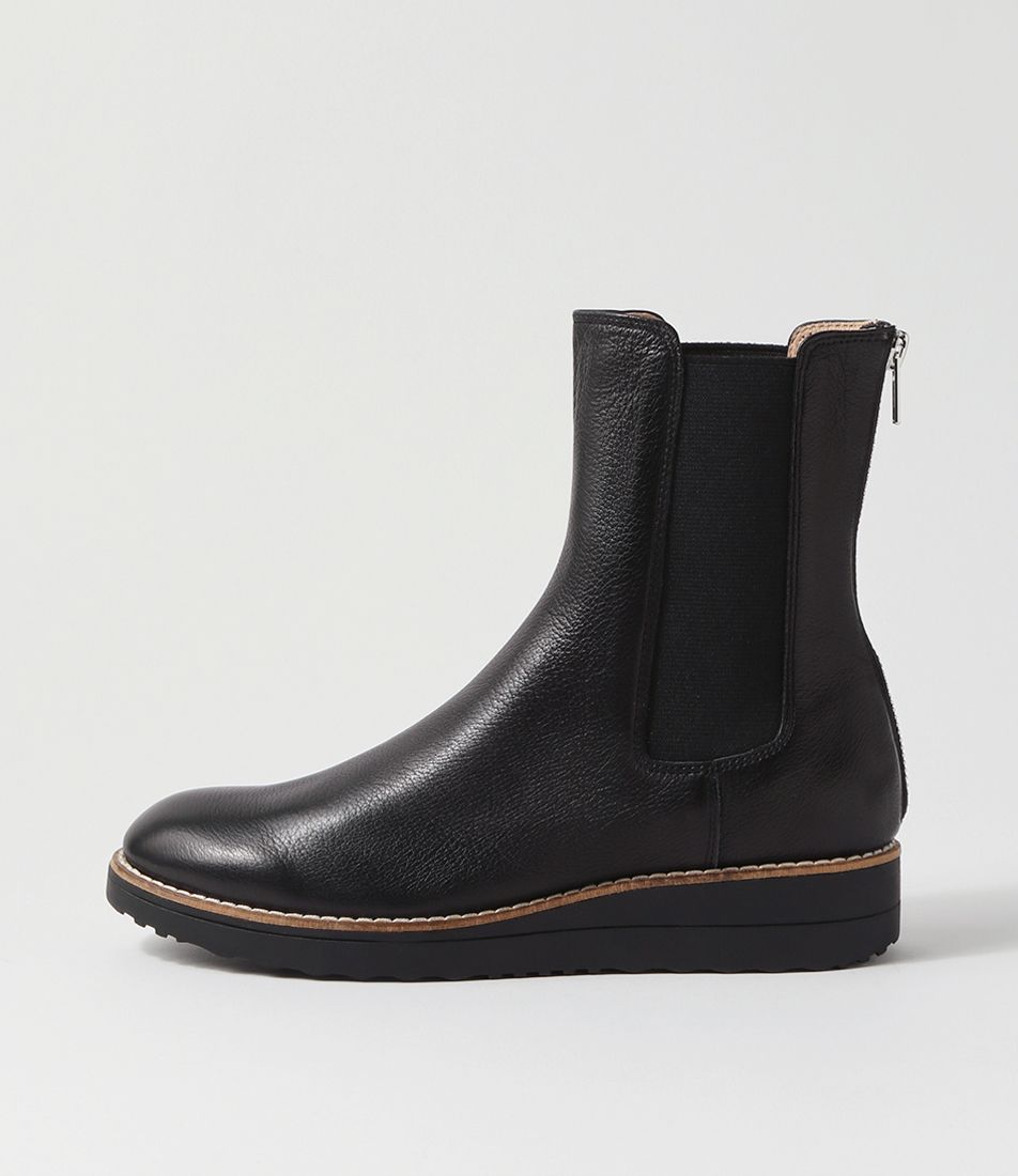 Oremi Black Leather Chelsea Boots