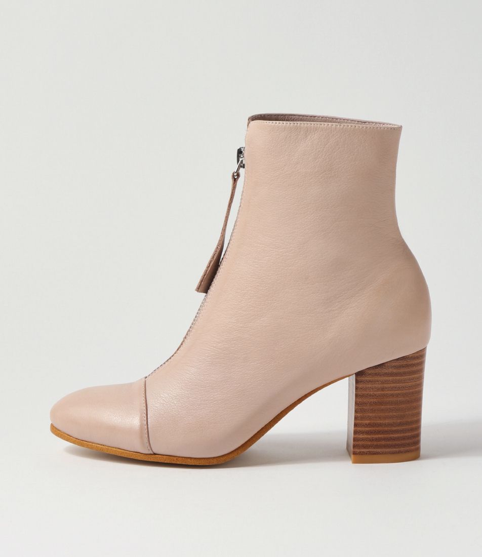 Ussy Cafe Leather Ankle Boots