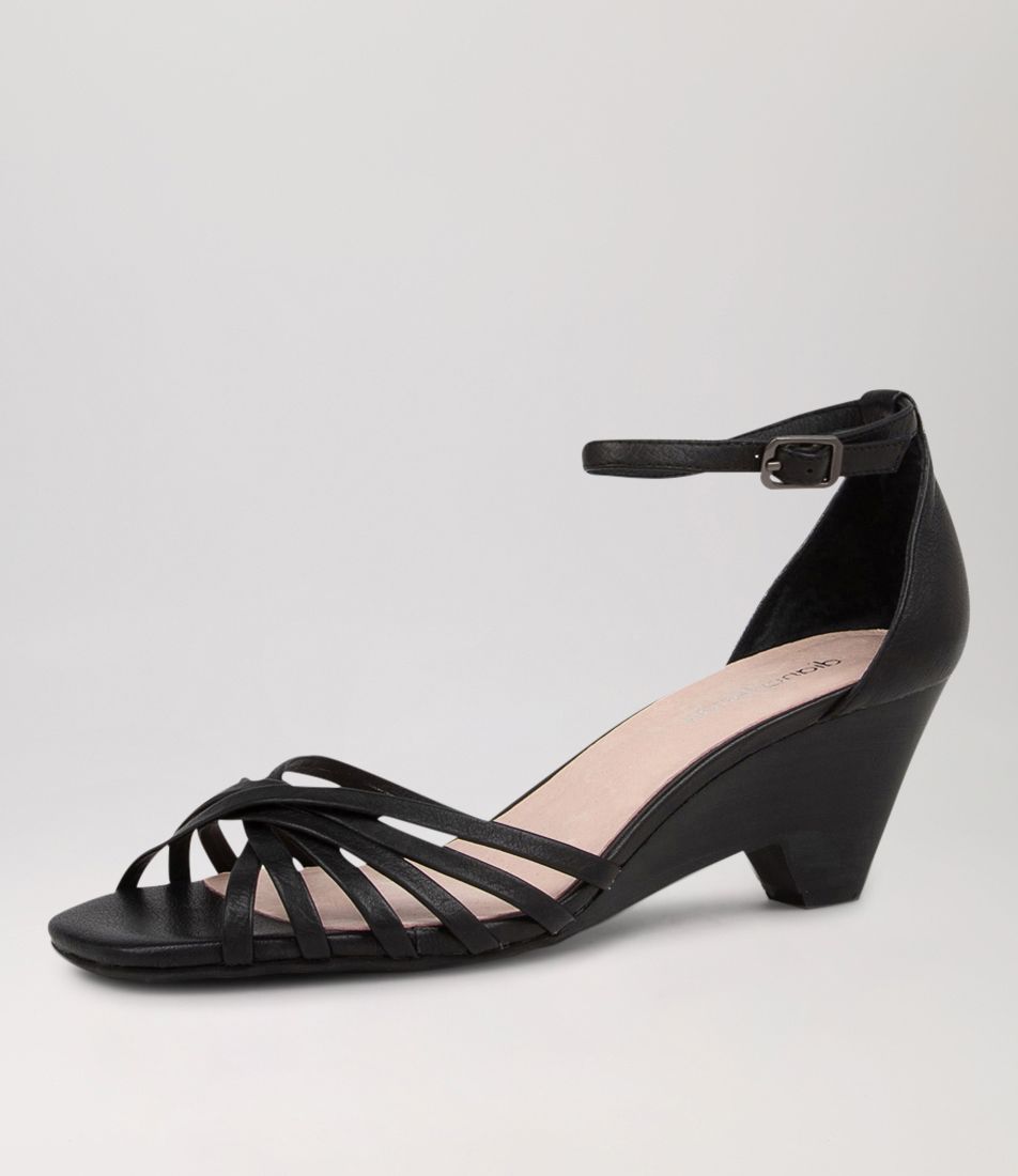 Fantana Black Leather Sandals
