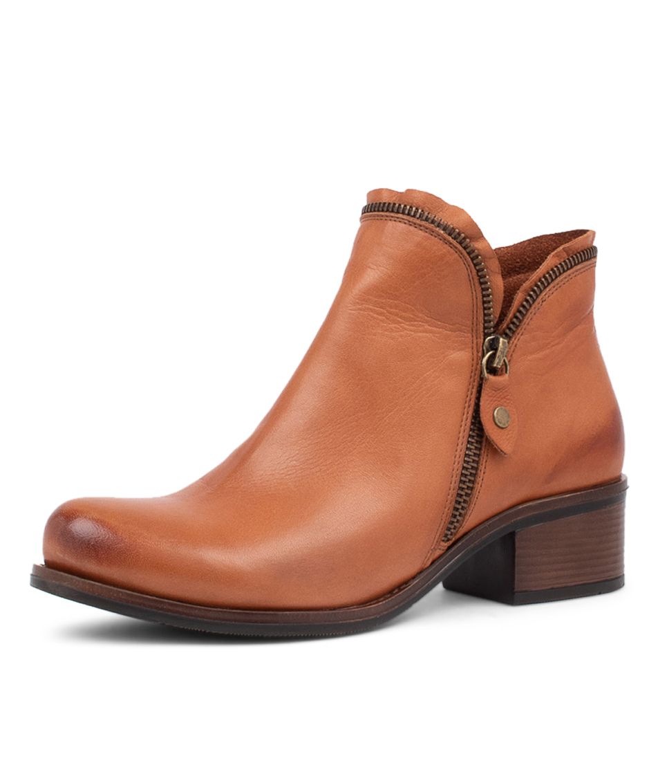 Brilliant Tan Leather Ankle Boots