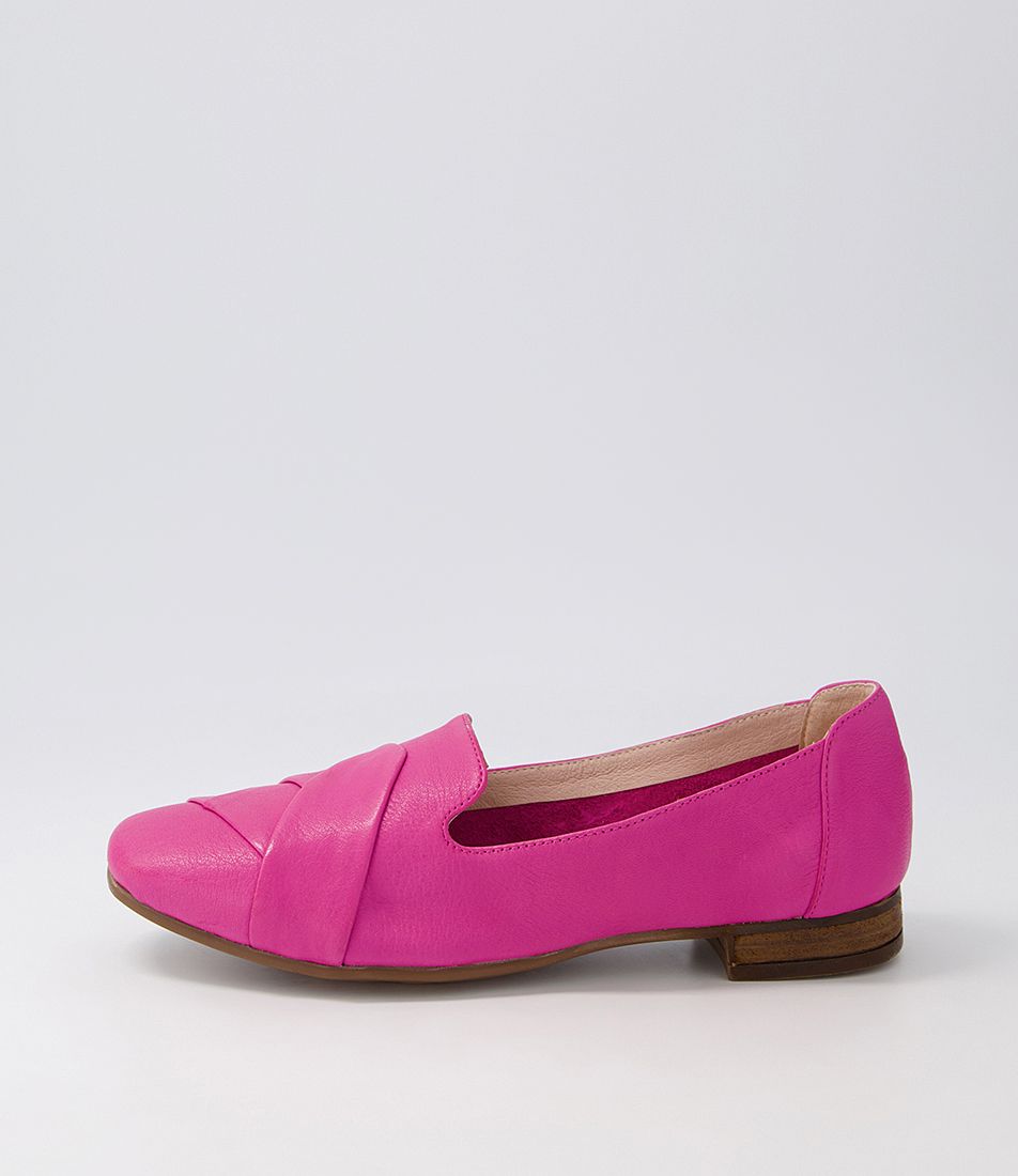 Tilony Fuchsia Leather Loafers