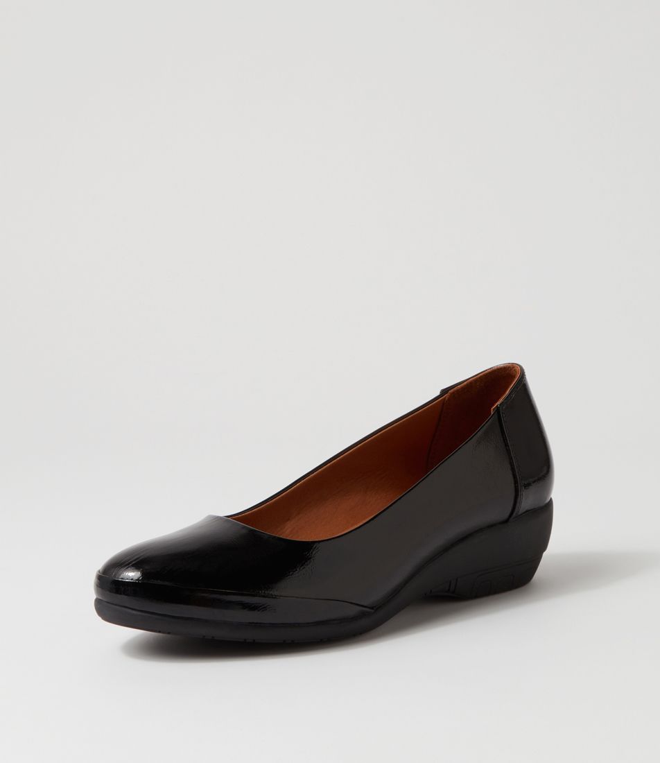 Geanize Black Patent Leather Wedges