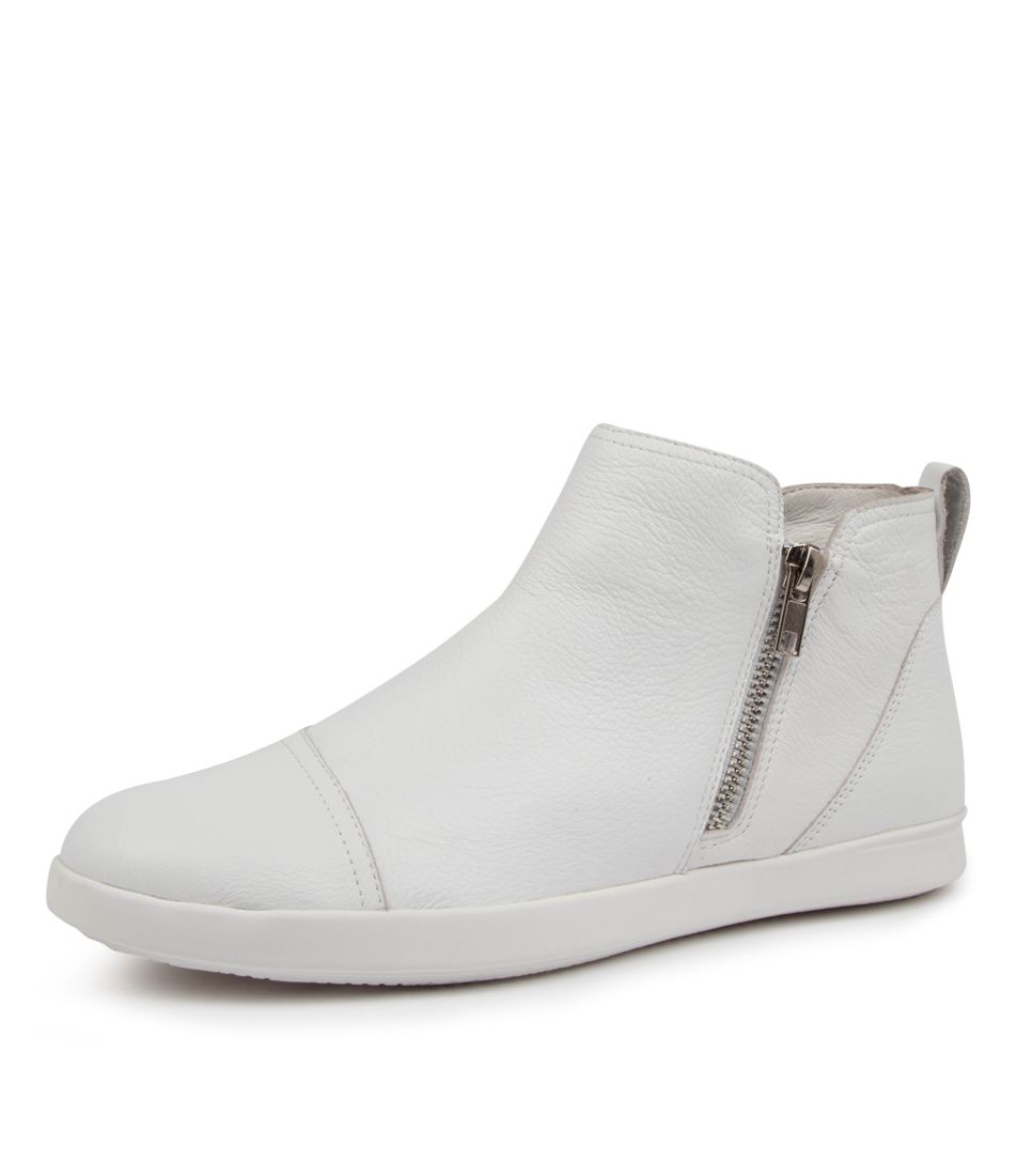 ABBOTT WHITE LEATHER