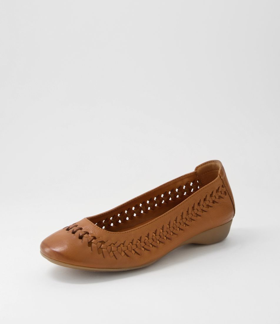 Elsas New Tan Leather Flat Shoes