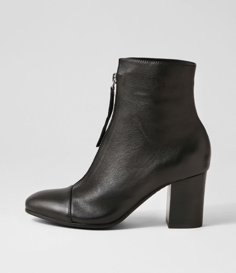 Ussy Black Leather Ankle Boots