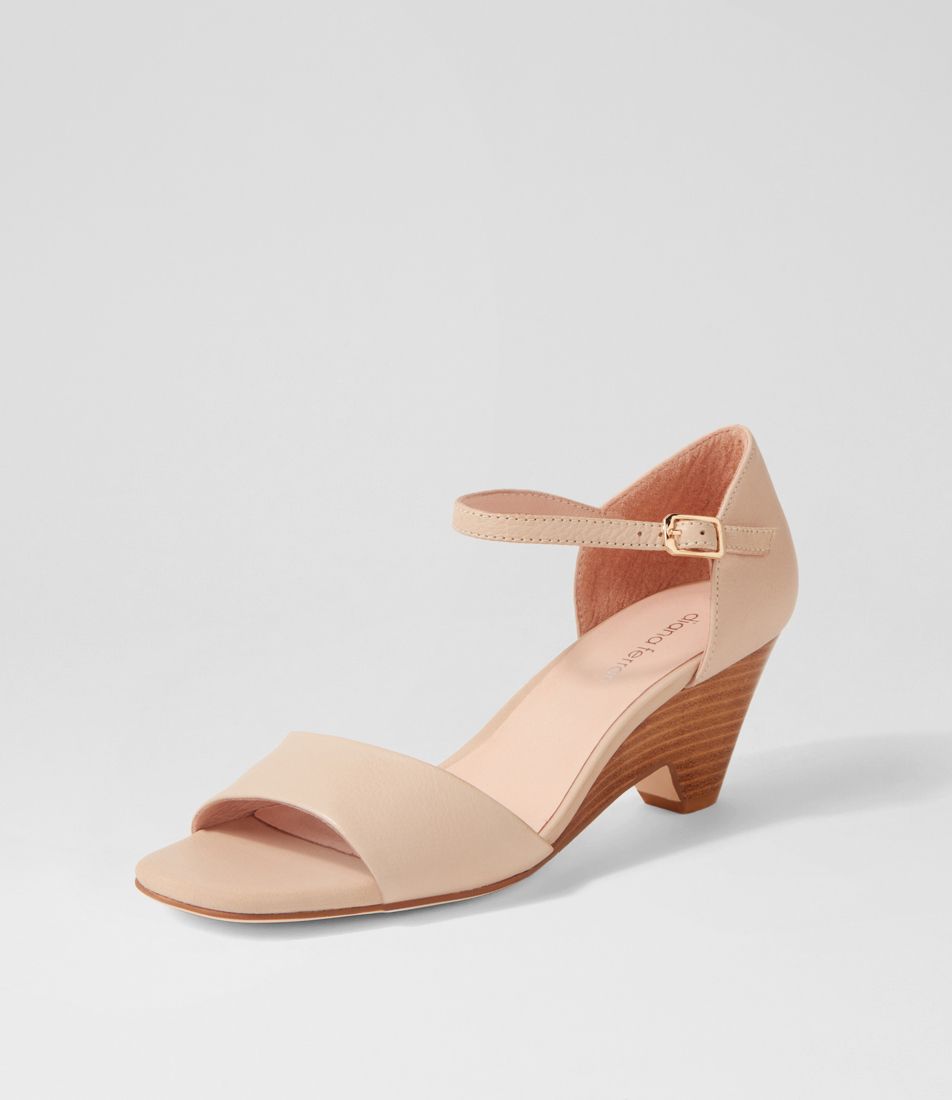 Faytful Dark Nude Leather Sandals