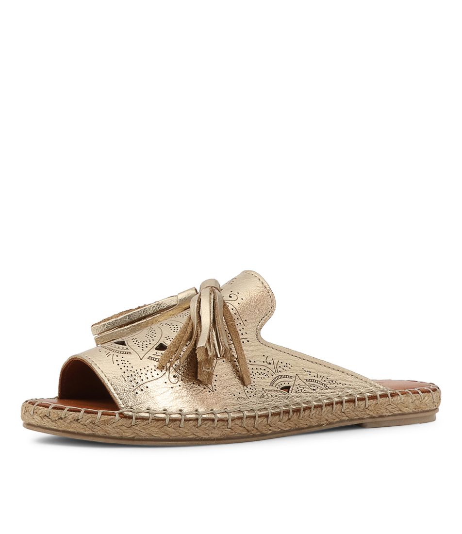 Porla Gold Leather Sandals