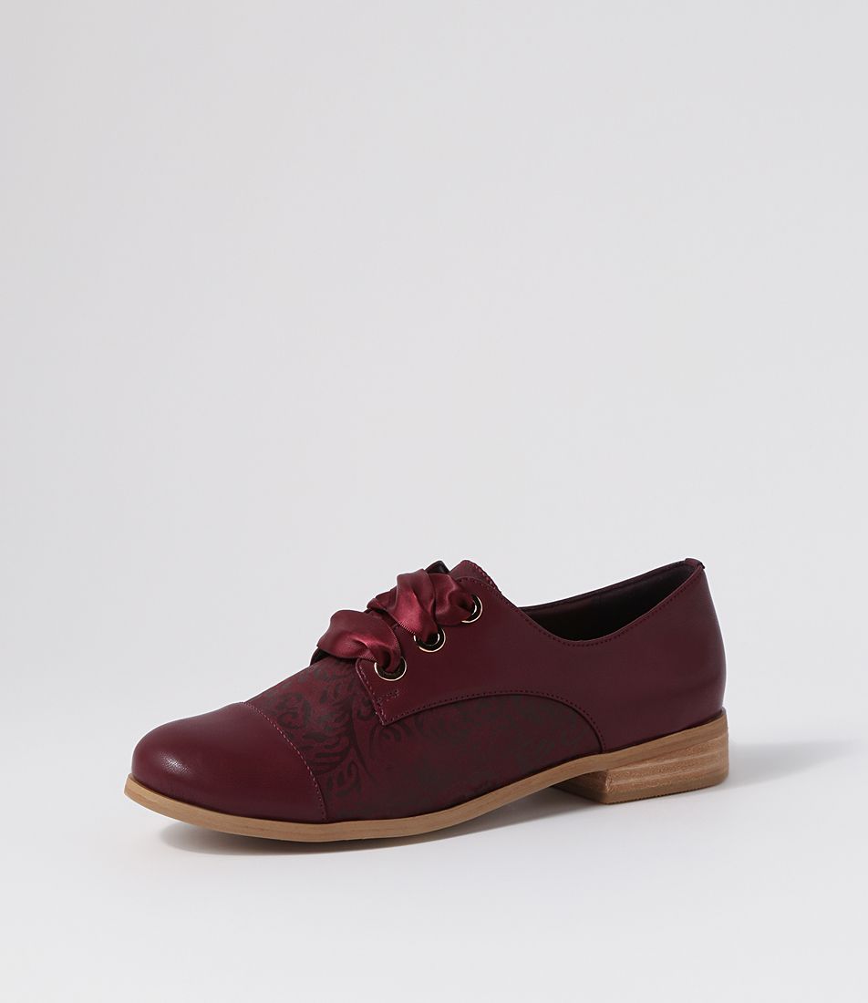 Queeno Wine Swirl Lace Up Flats