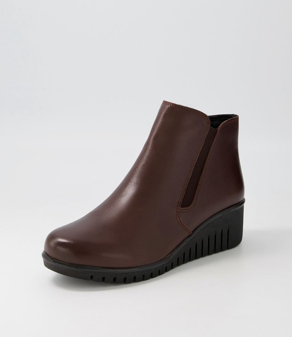 Olaine Dark Brown Leather Chelsea Boots