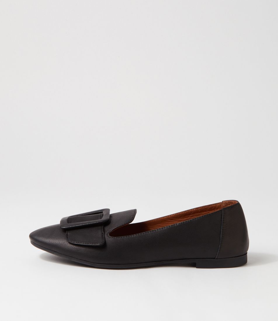 Lynasty Black Leather Flat Shoes