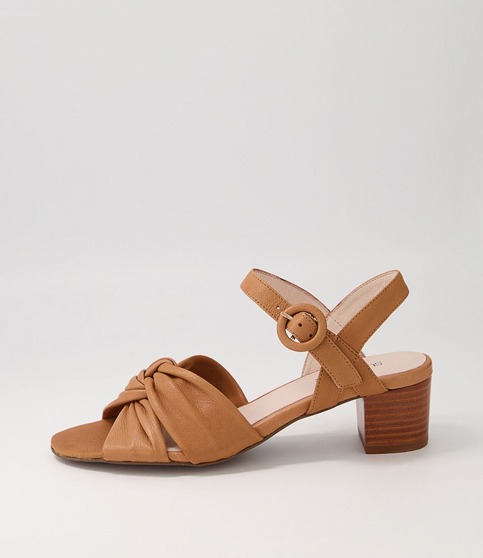 Change Dark Tan Leather Sandals