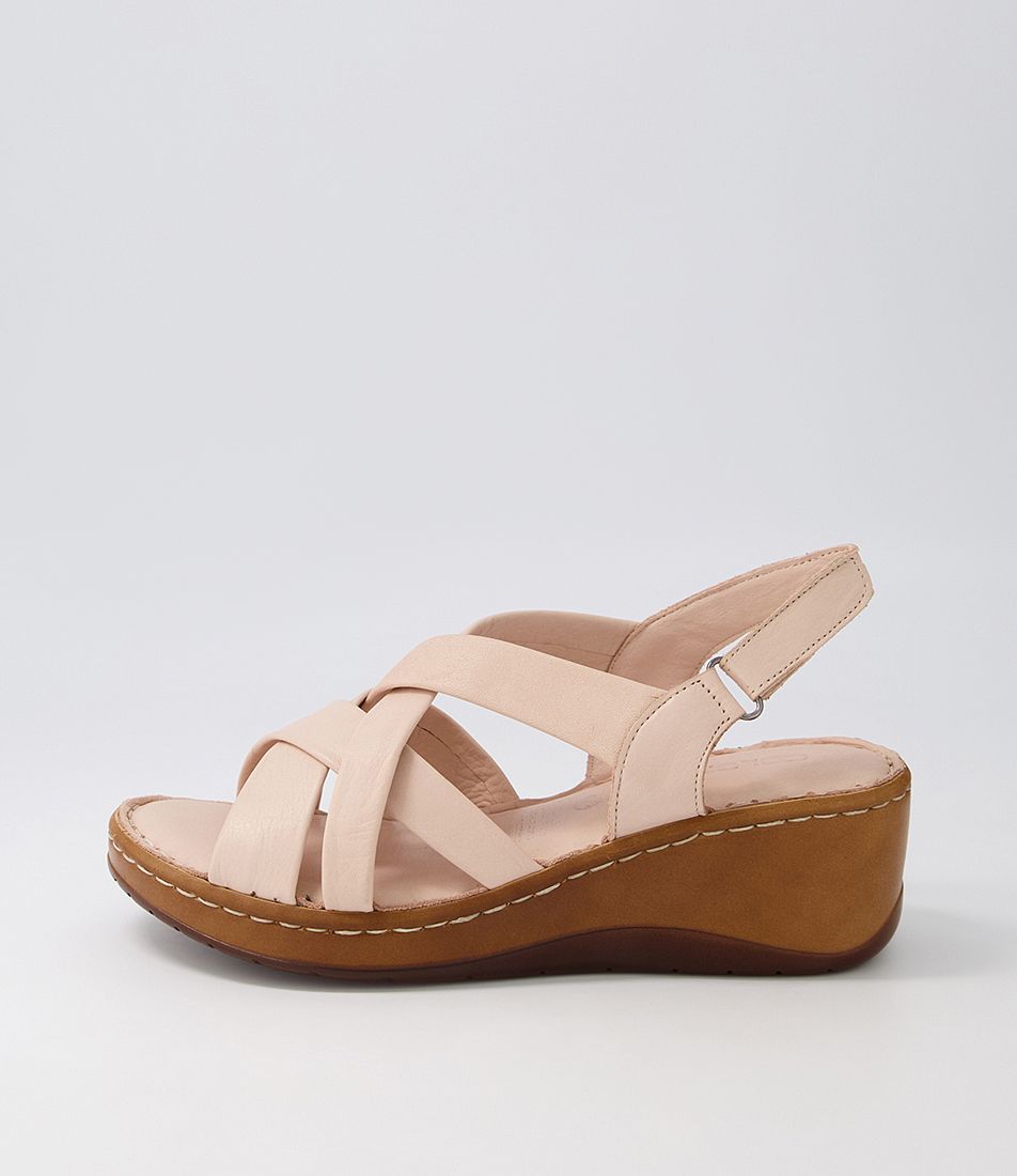 Jitare Nude Leather Sandals