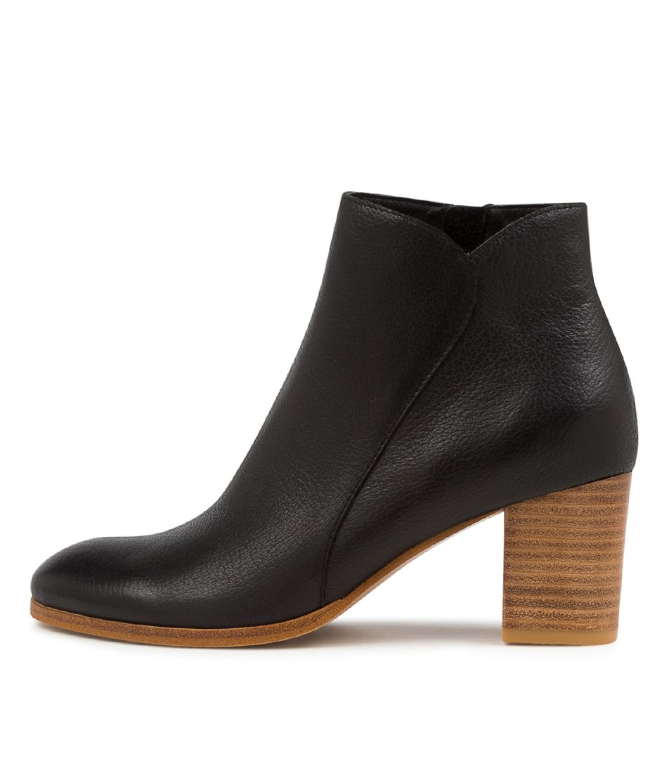 DIARNA BLACK LEATHER ANKLE BOOTS NATURAL HEEL