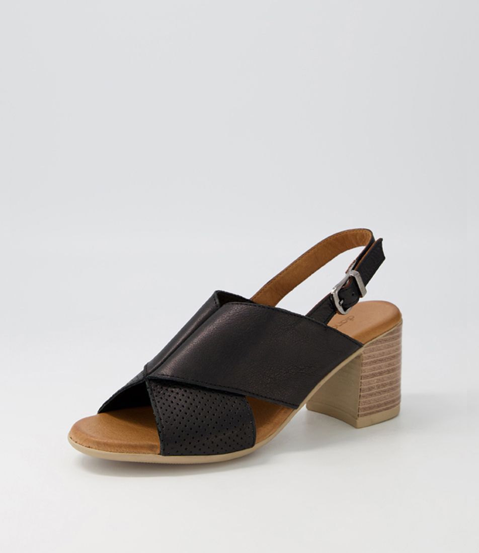 Warnia Black Leather Sandals
