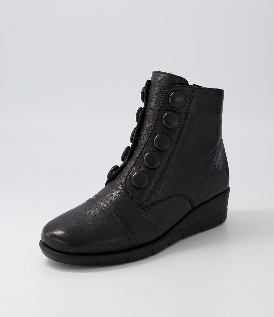 Mabbee Black Leather Ankle Boots