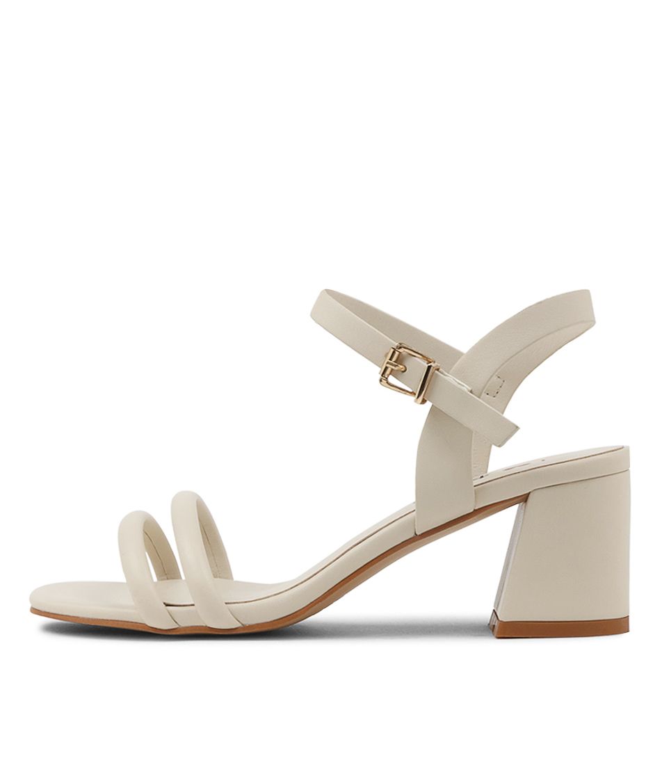 Zelkie Nude Sandals