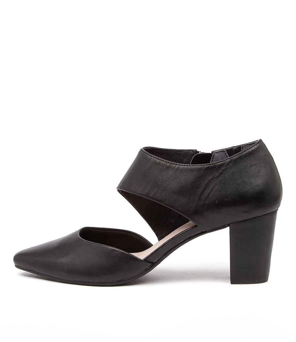 NAJA SU BLACK LEATHER