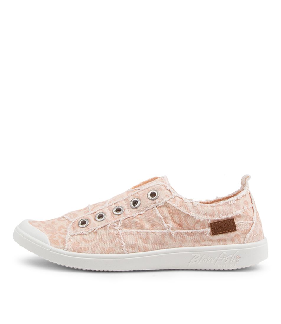 Vara Blush Canvas Sneakers
