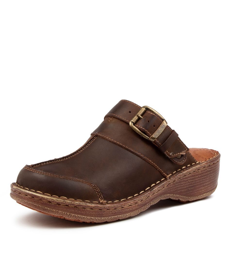 Niliya Dark Tan Leather Heels