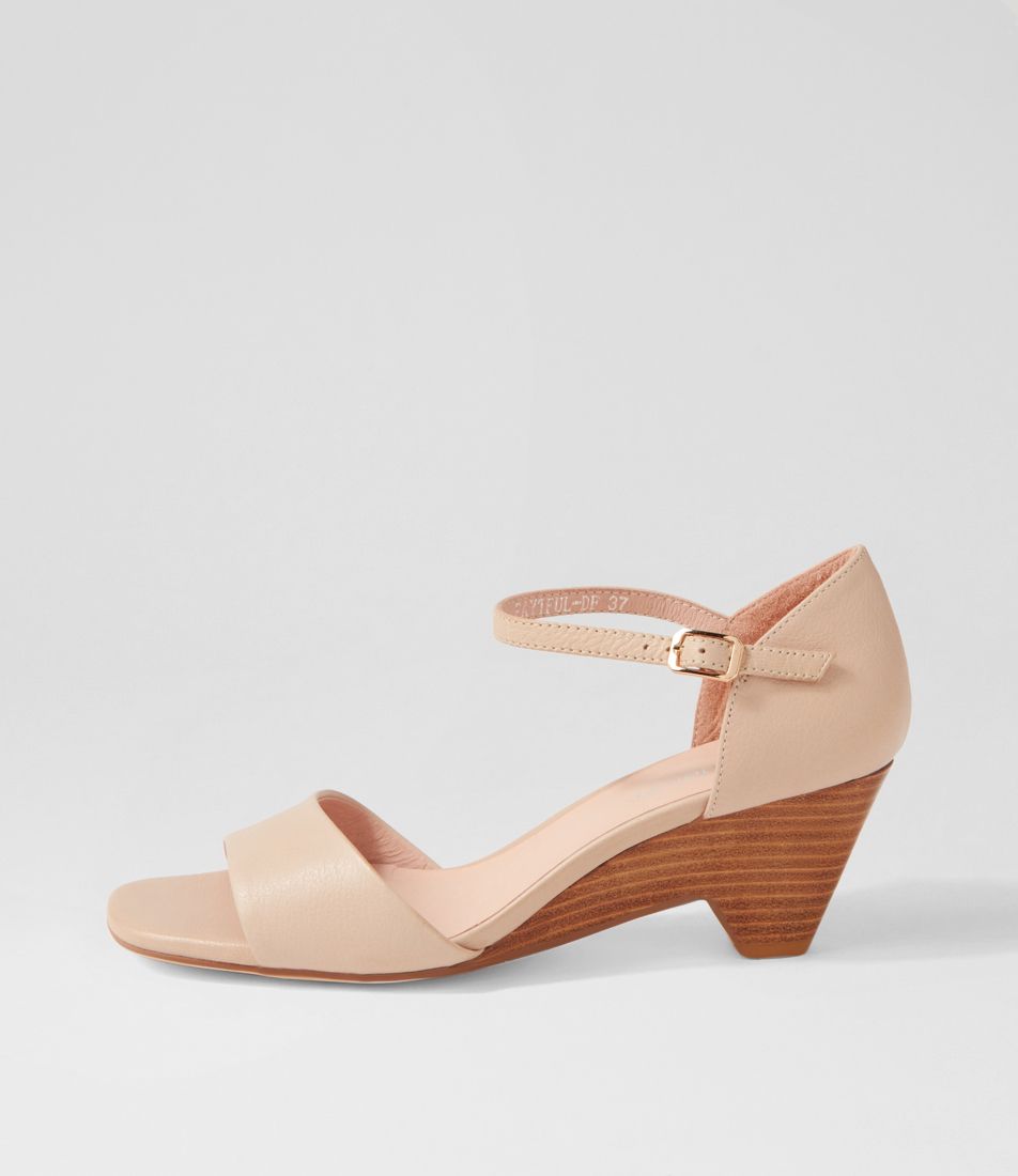 Faytful Dark Nude Leather Sandals