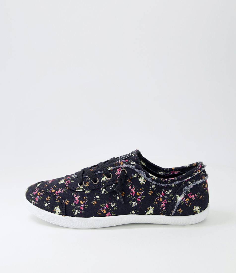 Mynka Black Floral Canvas Sneakers