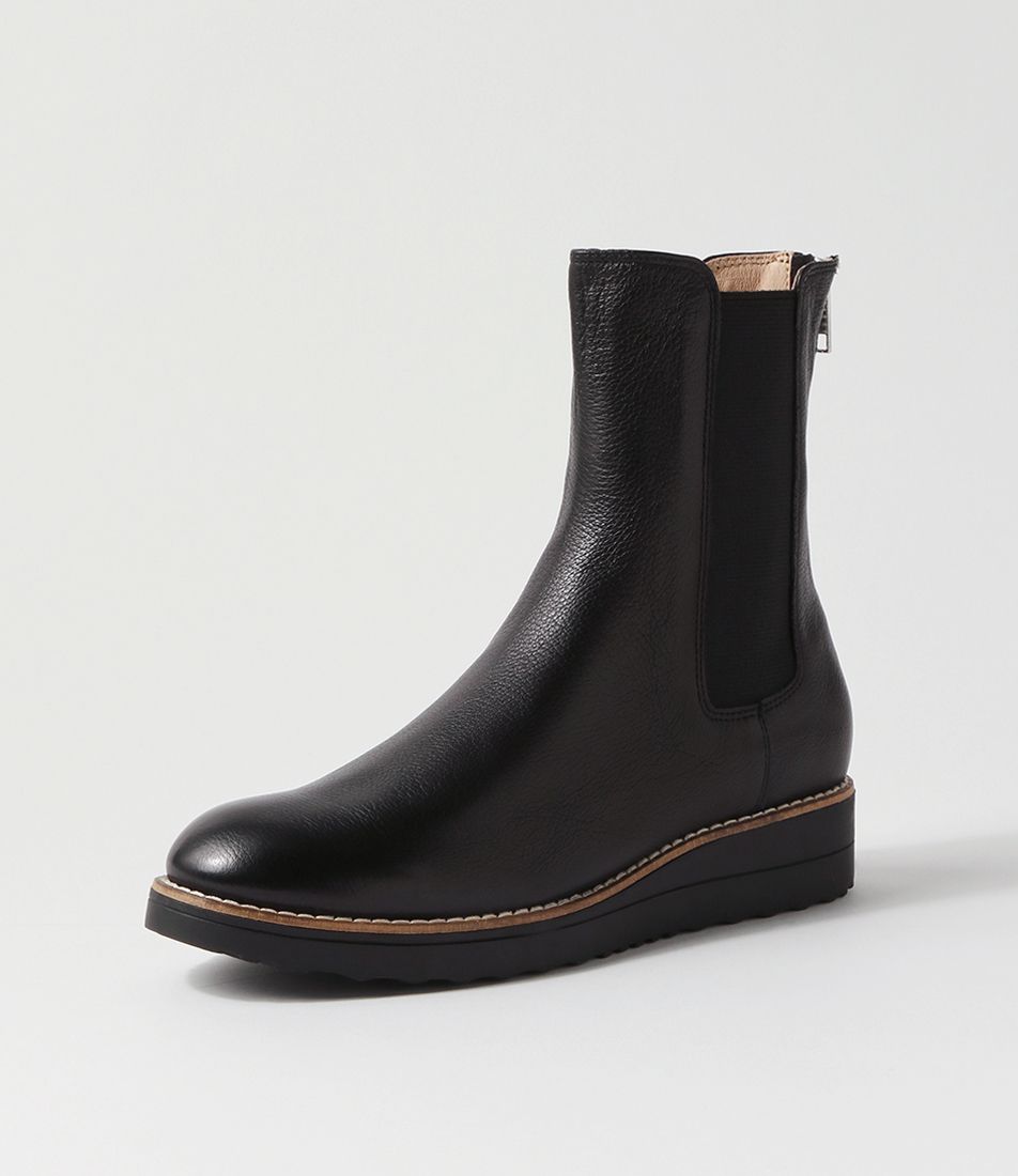 Oremi Black Leather Chelsea Boots