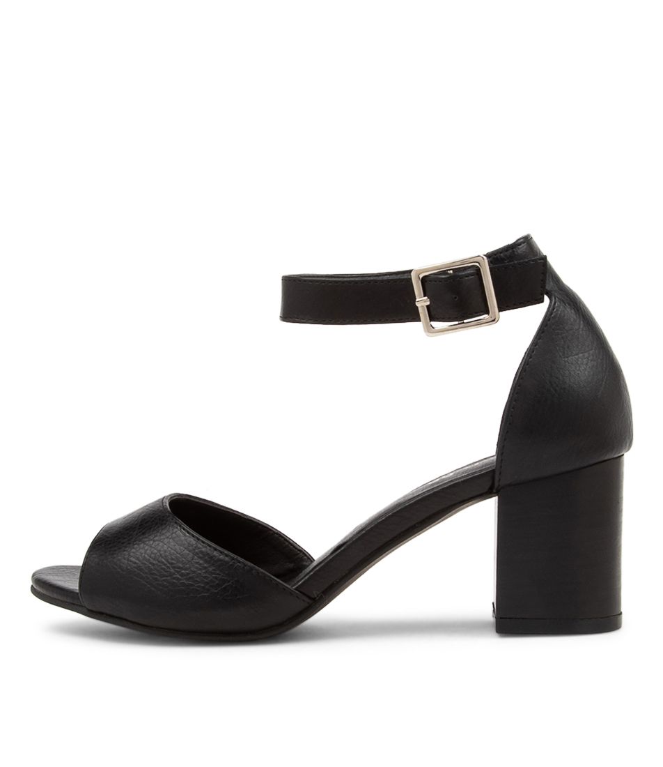 Karisa Black Sandals