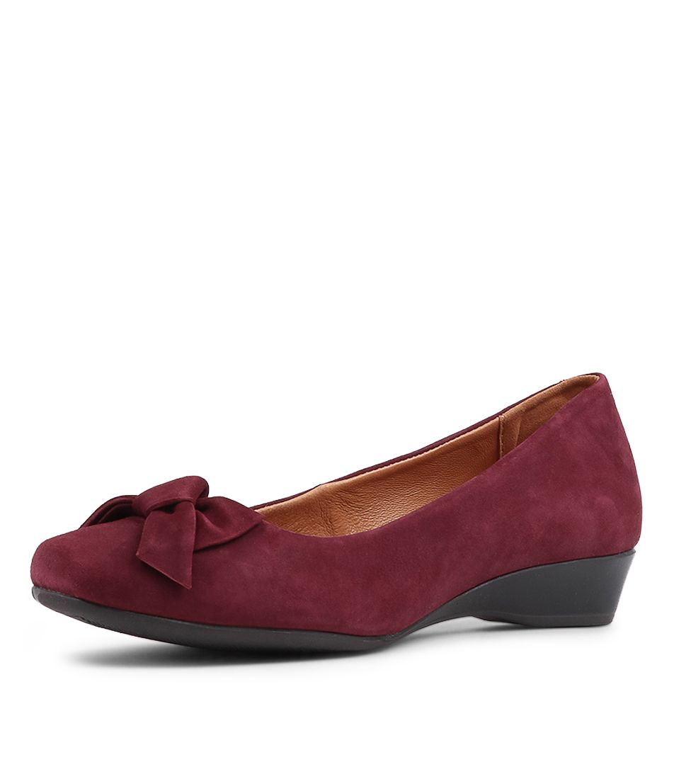 Ritas Wine Suede Heels