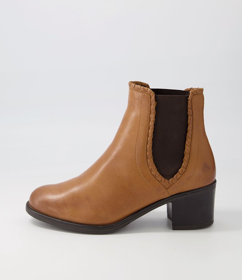 Cornal New Tan Leather Chelsea Boots