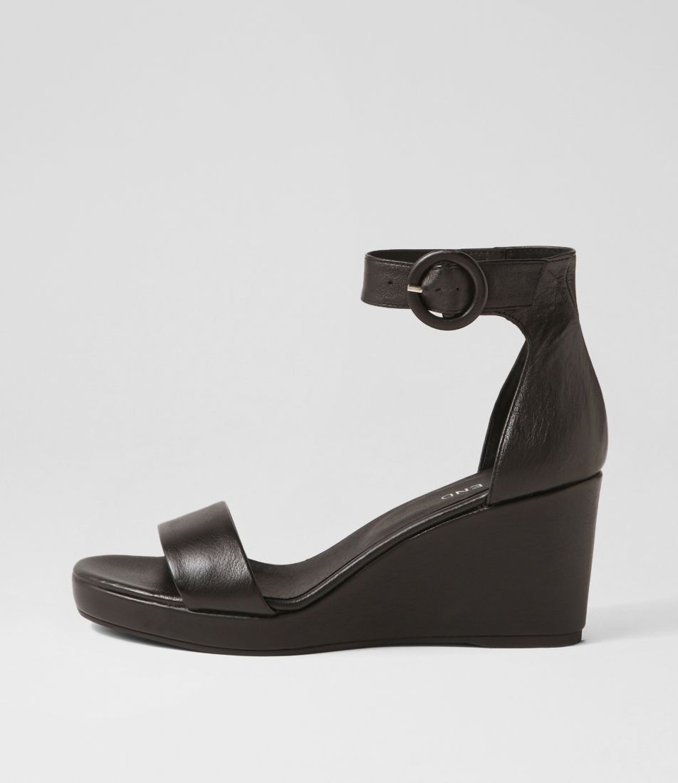 Waire Black Leather Sandals